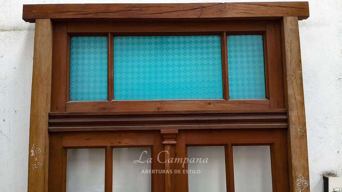 Ventana cedro de abrir